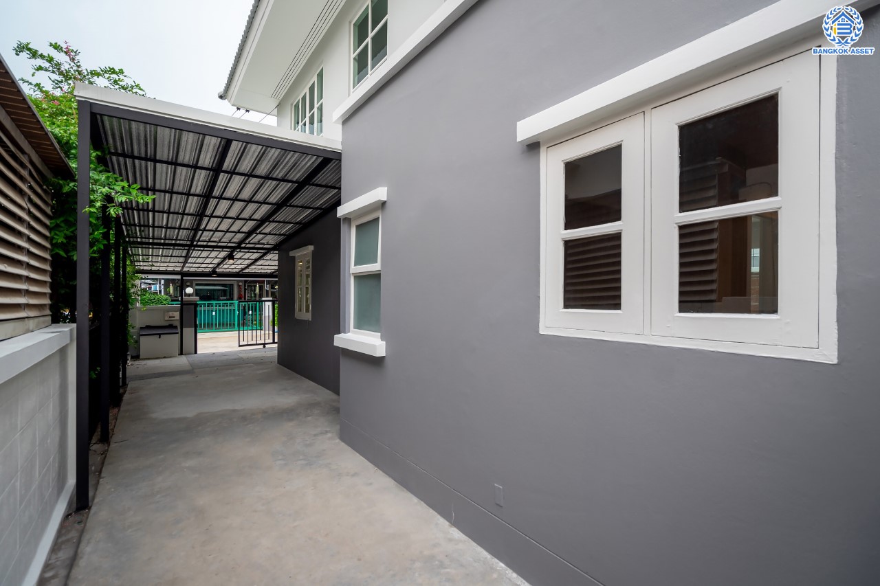 บ้านมือสองตกแต่งใหม่ แบรนด์ LH ม.ชัยพฤกษ์ บางบัวทอง หลังมุม เนื้อที่ 57.7 ตร.ว. ฟังก์ชัน 3 ห้องนอน 2 ห้องน้ำ จอดรถ 2 คัน พร้อม facilities ครบครัน บนทำเลเดินทางสะดวก ติดถนนบางกรวย-ไทรน้อย ใกล้เซ็นทรัลเวสต์เกต และรถไฟฟ้าสายสีม่วง "สถานีบางพลู"